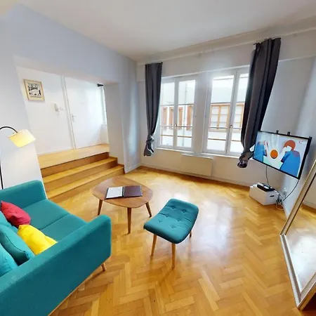 Loft Des Arcades *** - Center Apartmán